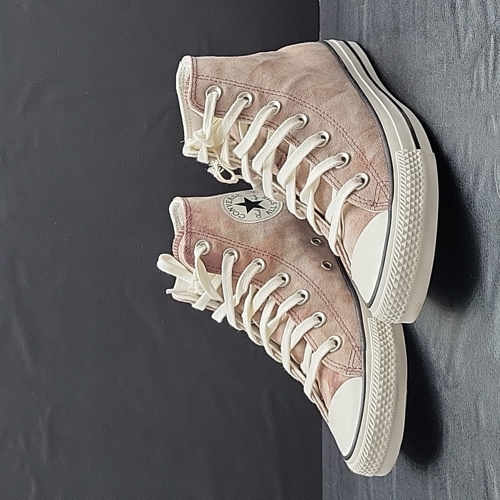 Converse High Top Brand new.